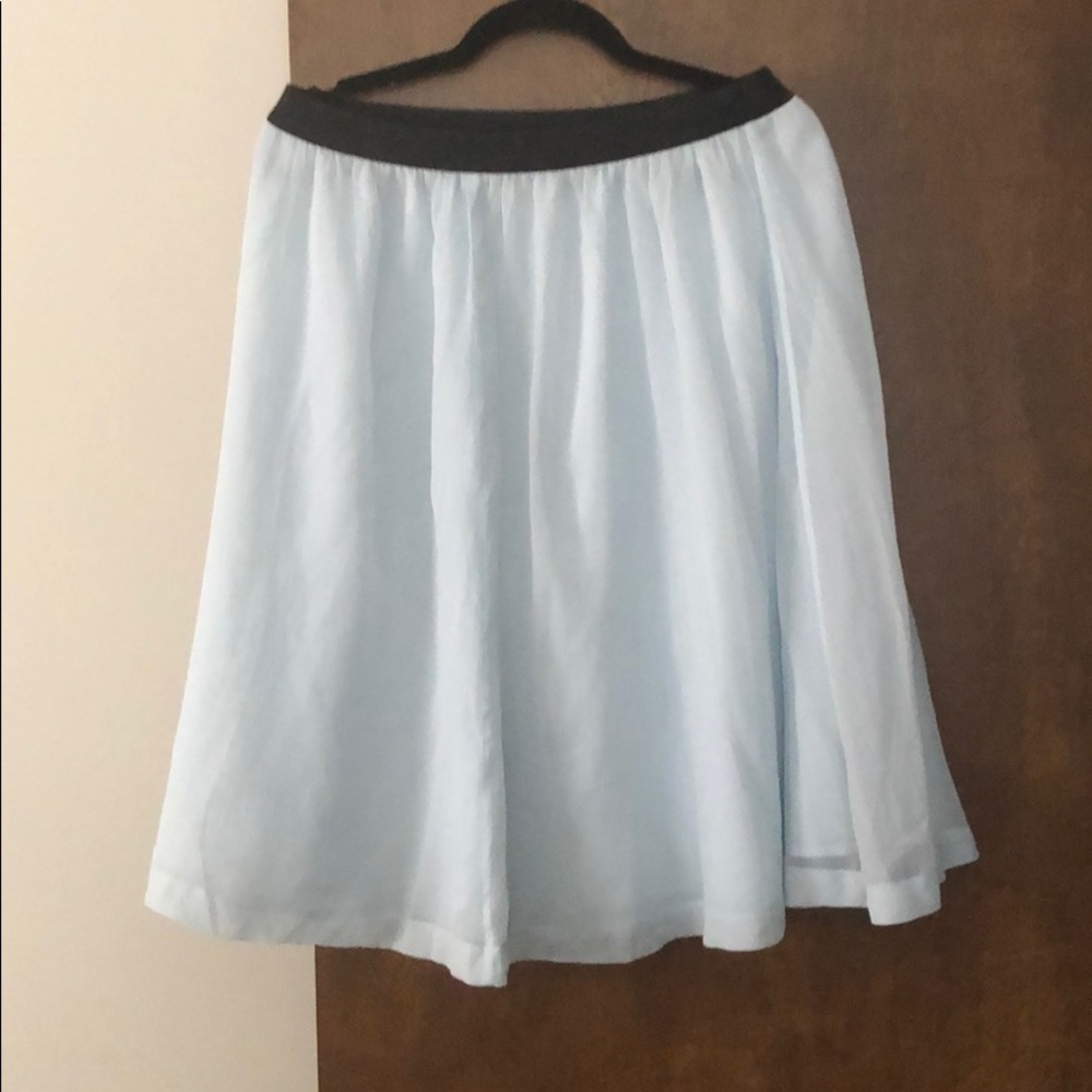 2/$20 French connection Blue skirt like new 8